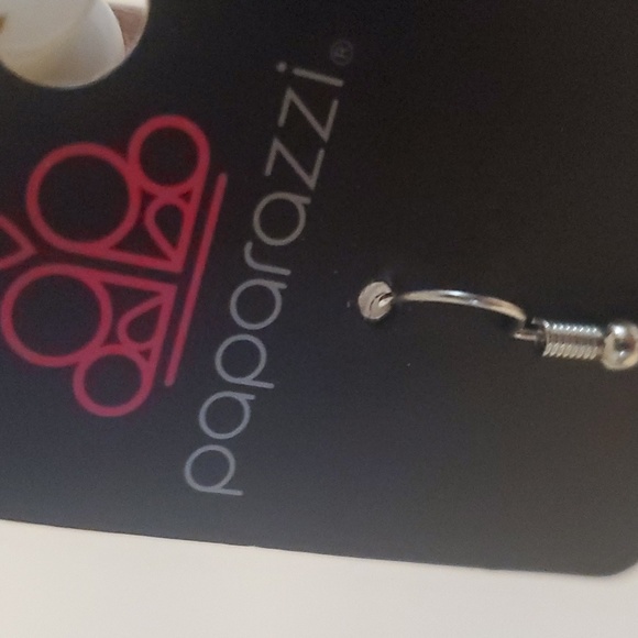 EARRINGS - Picture 5 of 6